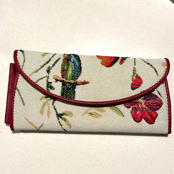 Brand new handmade wallet. Embroidery pattern - Picture 1 of 4